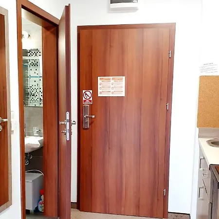 Family Raj Pod Sosnami Centrum Miasta! * 斯克拉斯卡波伦巴