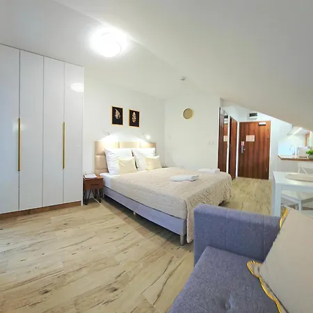 Family Raj Pod Sosnami Centrum Miasta! דירה