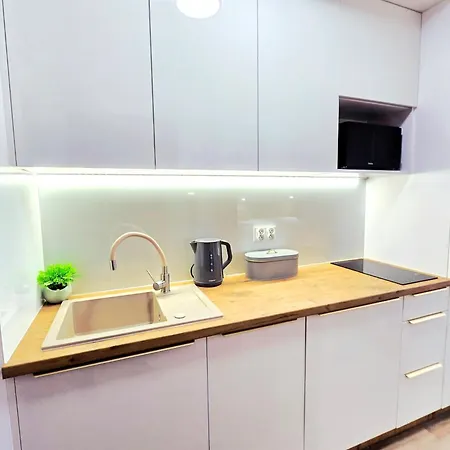 Family Raj Pod Sosnami Centrum Miasta! שצ'קלארסקה פוראובה